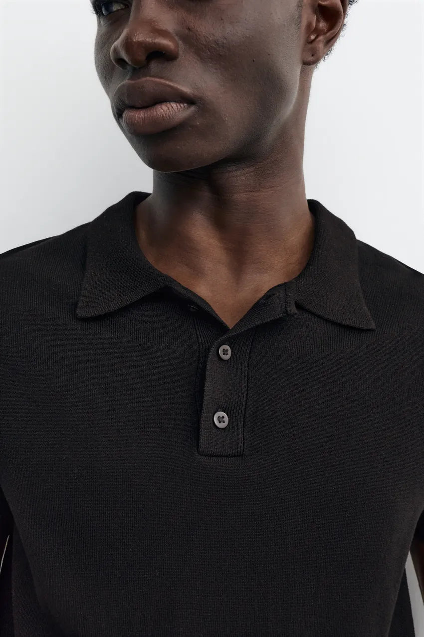 Short sleeve knit polo shirt