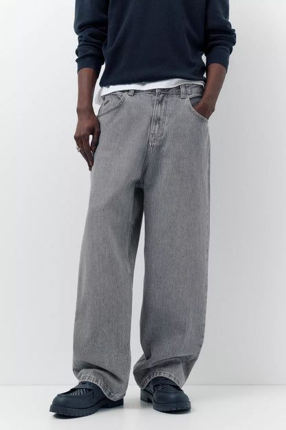 Relaxed fit baggy jeans