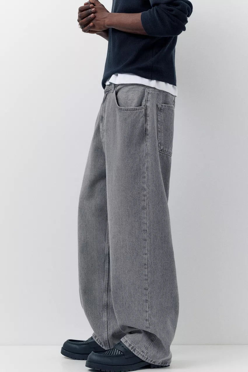 Relaxed fit baggy jeans